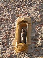 Crozet (Loire) - Maison Dauphin, Statue